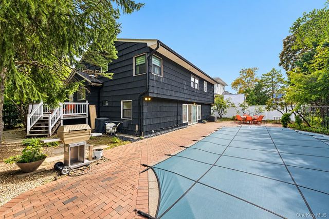 850 Oliver Street, Woodmere, NY 11598