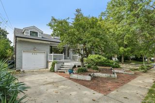 850 Oliver Street, Woodmere, NY 11598