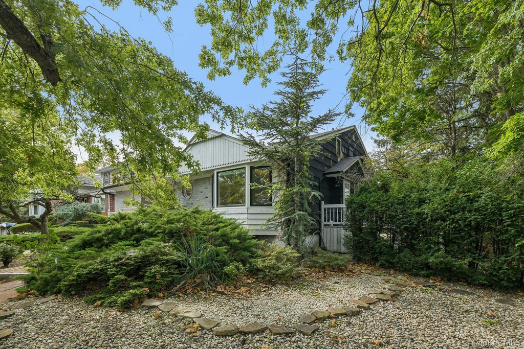 850 Oliver Street, Woodmere, NY 11598 — photo 3
