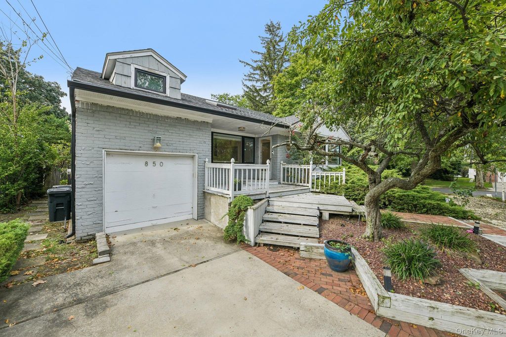 850 Oliver Street, Woodmere, NY 11598 — photo 4