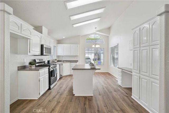 20090 Northcliff Drive, Canyon Country, CA 91351