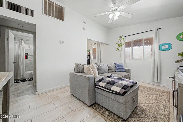 1817 N 38TH Drive, Phoenix, AZ 85009