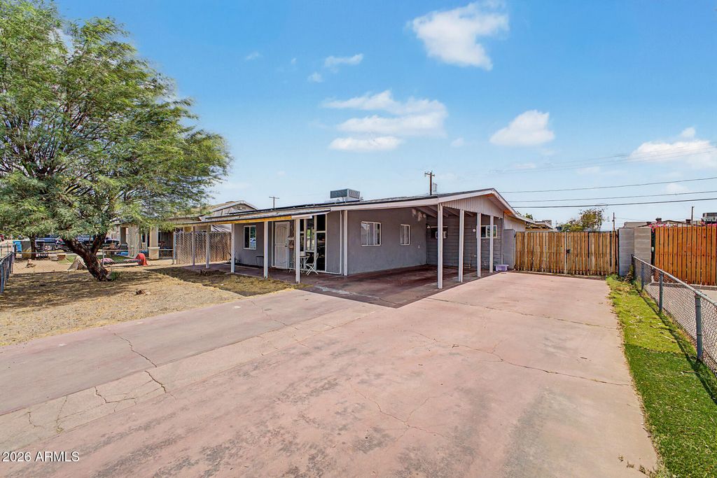1817 N 38TH Drive, Phoenix, AZ 85009 — photo 3