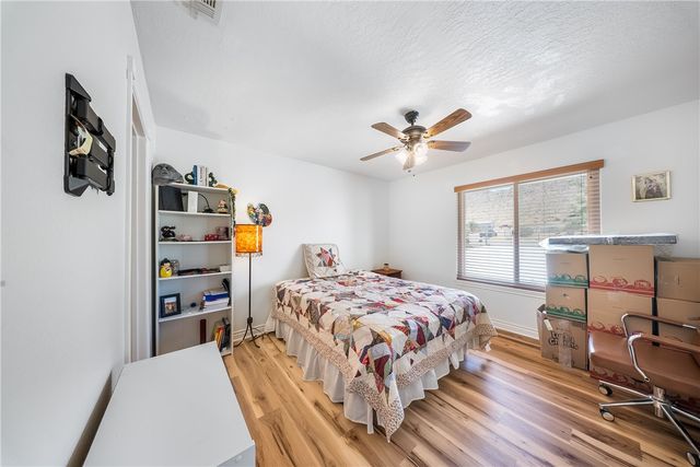 16209 Serrano Road, Apple Valley, CA 92307