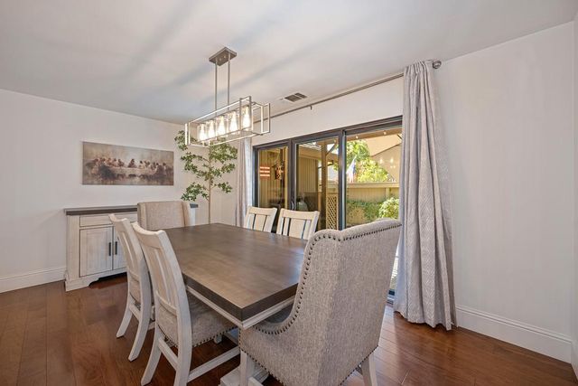1935 Discovery Village Ln, Gold River, CA 95670
