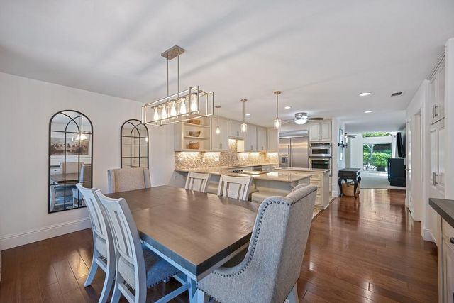 1935 Discovery Village Ln, Gold River, CA 95670