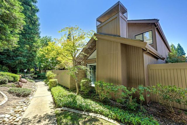 1935 Discovery Village Ln, Gold River, CA 95670