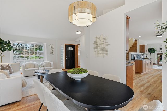 21213 SE 279th Place, Maple Valley, WA 98038