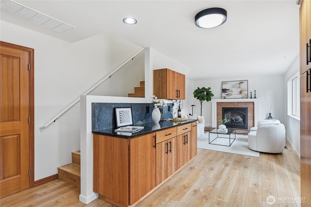 21213 SE 279th Place, Maple Valley, WA 98038