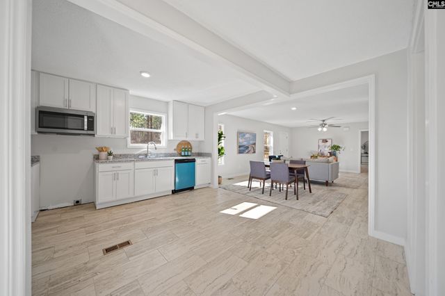 1933 Quail Circle, Lugoff, SC 29078