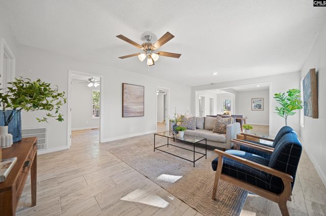 1933 Quail Circle, Lugoff, SC 29078