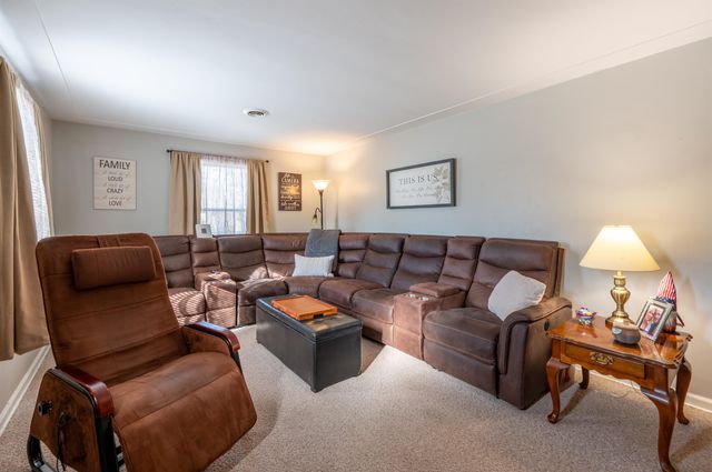 5000 Perrine Road, Midland, MI 48640