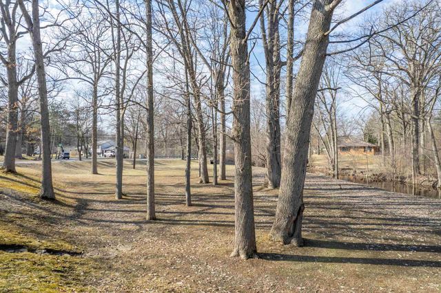 5000 Perrine Road, Midland, MI 48640