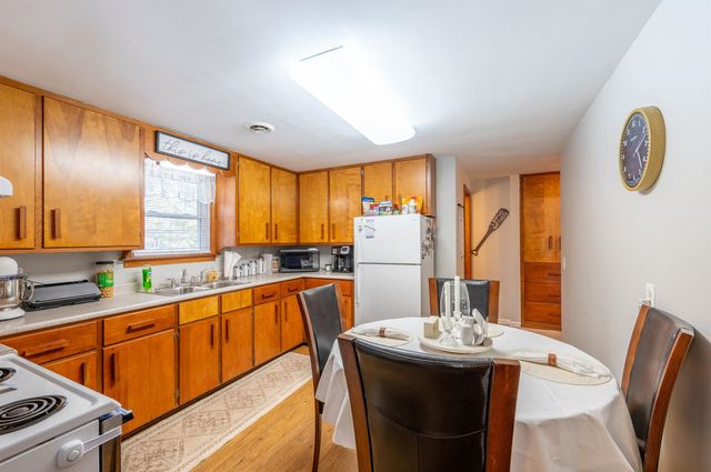 5000 Perrine Road, Midland, MI 48640