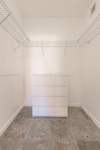 325 S Biscayne Boulevard 3624, Miami, FL 33131