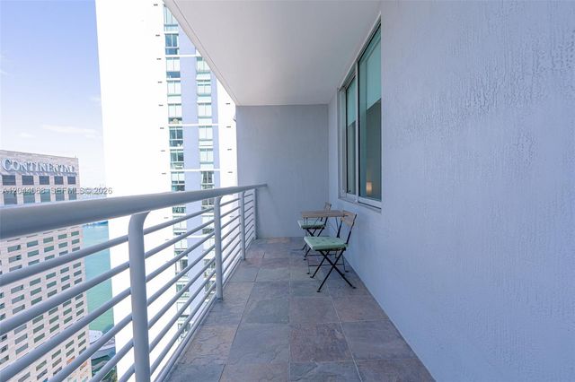 325 S Biscayne Boulevard 3624, Miami, FL 33131