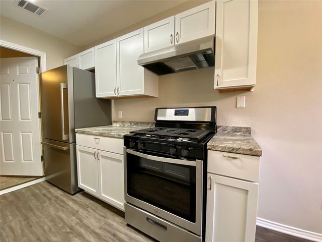 7307 Barnsdale WAY, Austin, TX 78745