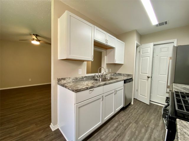 7307 Barnsdale WAY, Austin, TX 78745