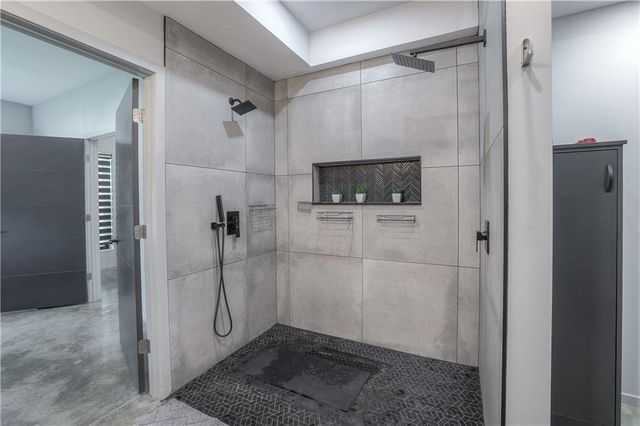 105 Hebar Street, East Lynne, MO 64743