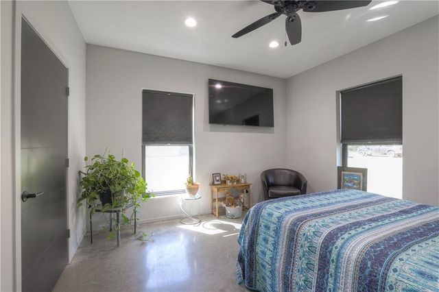 105 Hebar Street, East Lynne, MO 64743