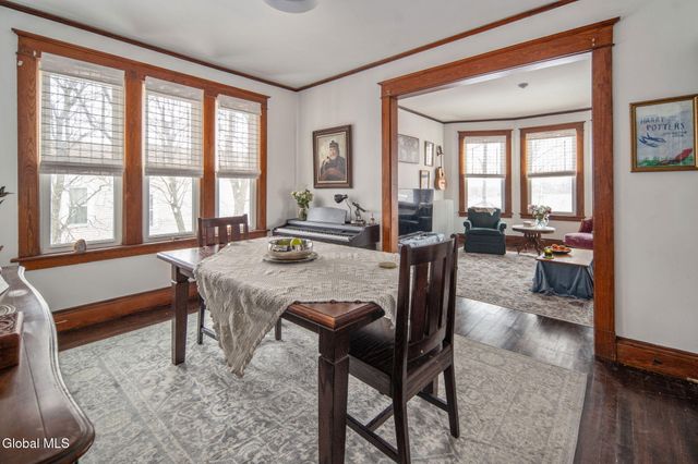 9 Mereline Avenue, Albany, NY 12209