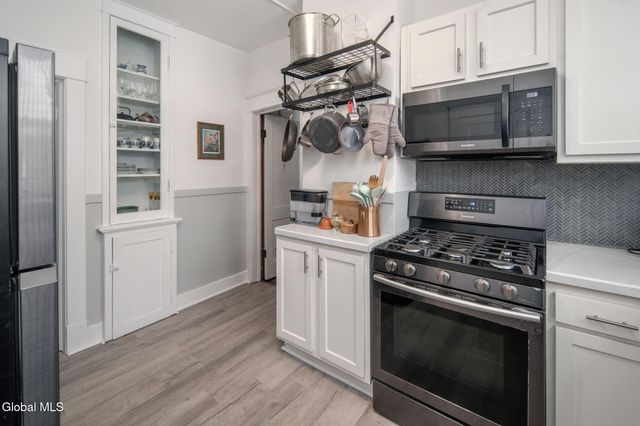 9 Mereline Avenue, Albany, NY 12209