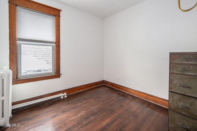 9 Mereline Avenue, Albany, NY 12209