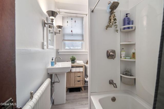 9 Mereline Avenue, Albany, NY 12209