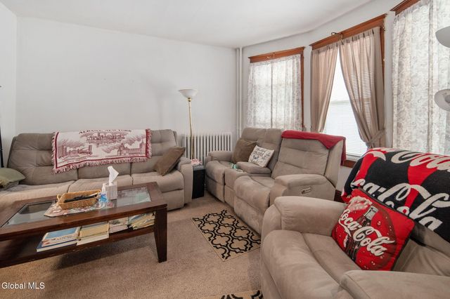 9 Mereline Avenue, Albany, NY 12209