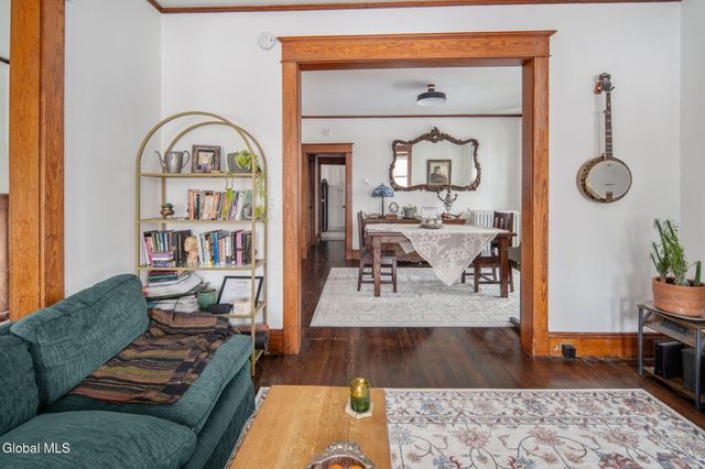 9 Mereline Avenue, Albany, NY 12209