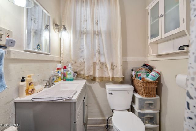 9 Mereline Avenue, Albany, NY 12209