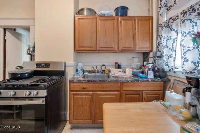 9 Mereline Avenue, Albany, NY 12209