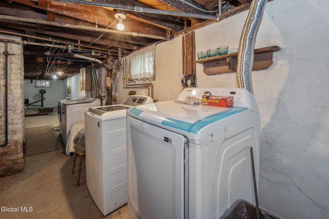 9 Mereline Avenue, Albany, NY 12209