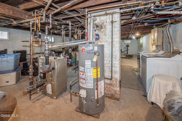 9 Mereline Avenue, Albany, NY 12209