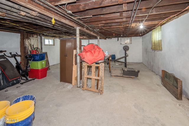 9 Mereline Avenue, Albany, NY 12209