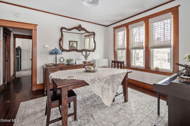 9 Mereline Avenue, Albany, NY 12209