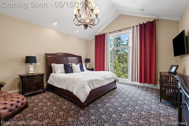 528 Barrington Court, Bloomfield Hills, MI 48304
