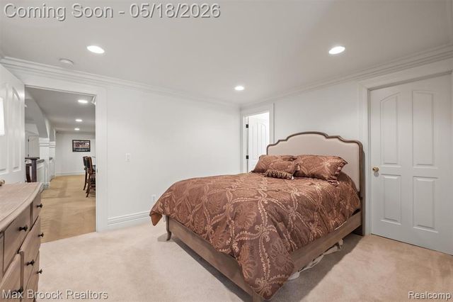 528 Barrington Court, Bloomfield Hills, MI 48304