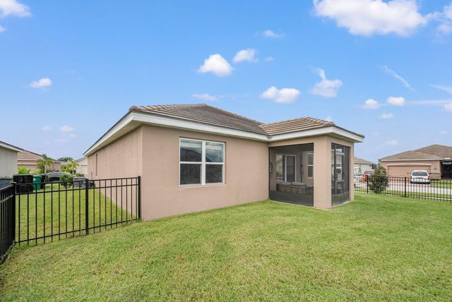 10575 SW Jem Street, Port St Lucie, FL 34987
