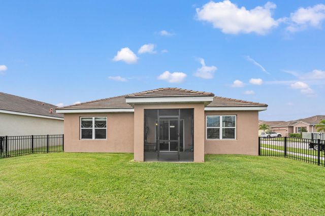 10575 SW Jem Street, Port St Lucie, FL 34987