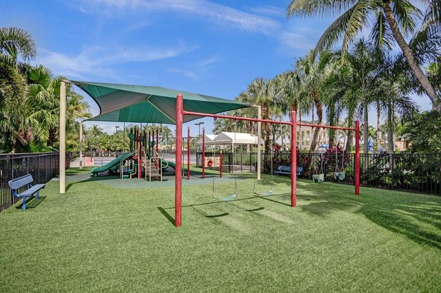 1775 Annandale Circle, Royal Palm Beach, FL 33411