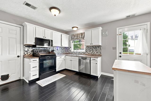 532 Amberley Drive, Lexington, KY 40515