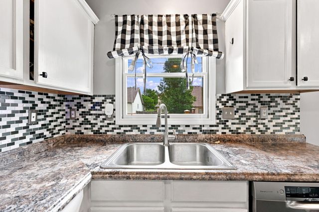 532 Amberley Drive, Lexington, KY 40515