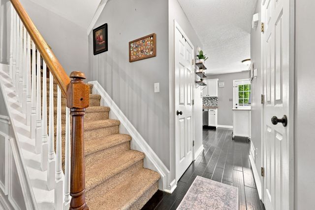 532 Amberley Drive, Lexington, KY 40515