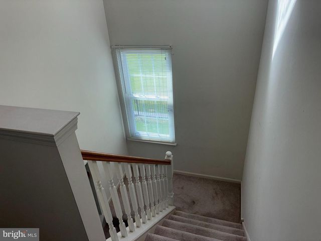 566 APPLEWOOD CT, Upper Chichester, PA 19014