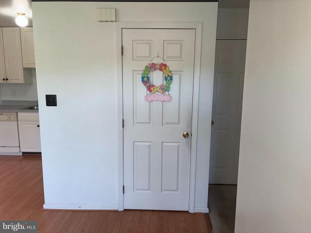 566 APPLEWOOD CT, Upper Chichester, PA 19014