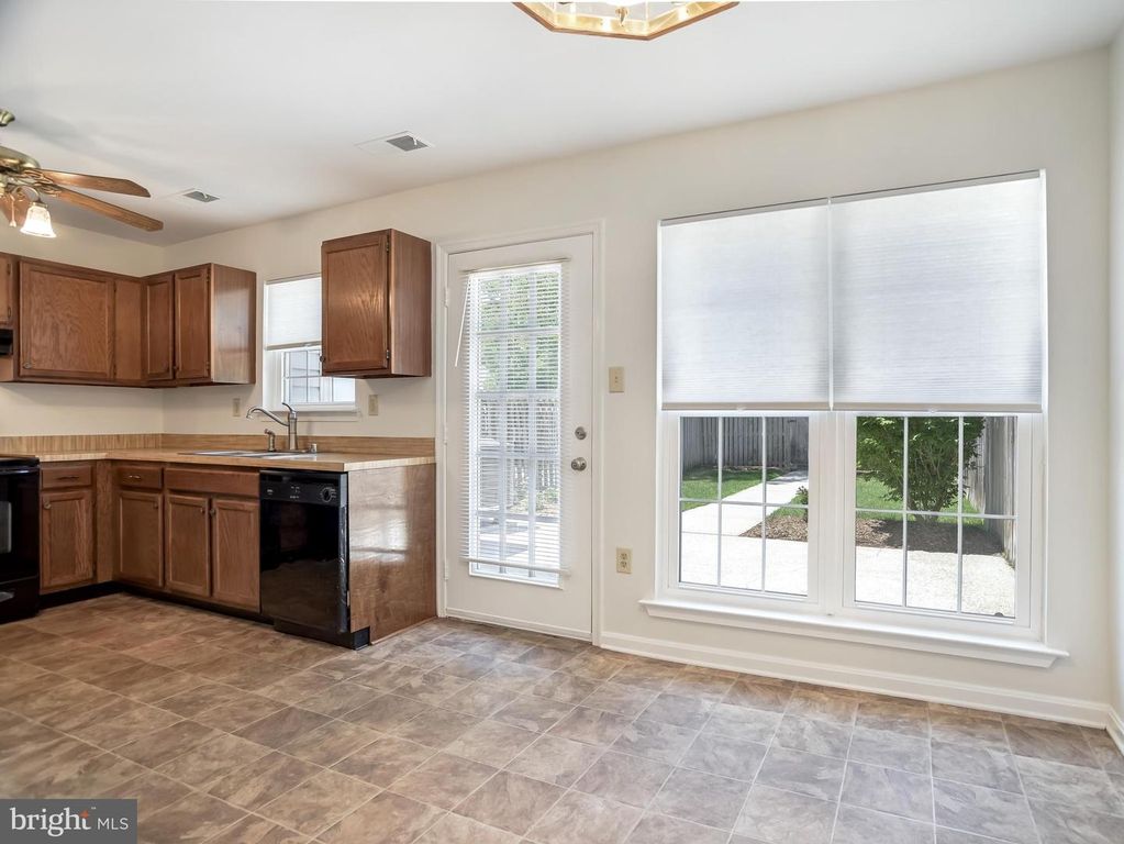 Image 11 of property listing at 3932 NORTHGATE PL, Waldorf, MD 20602