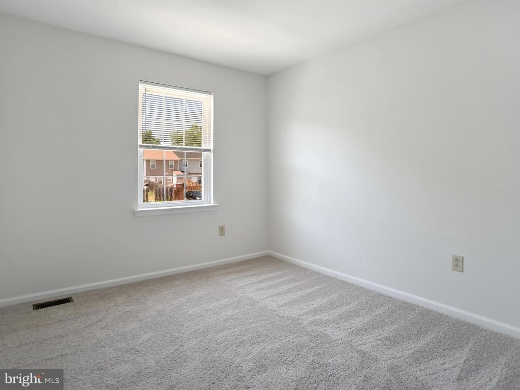 Image 17 of property listing at 3932 NORTHGATE PL, Waldorf, MD 20602