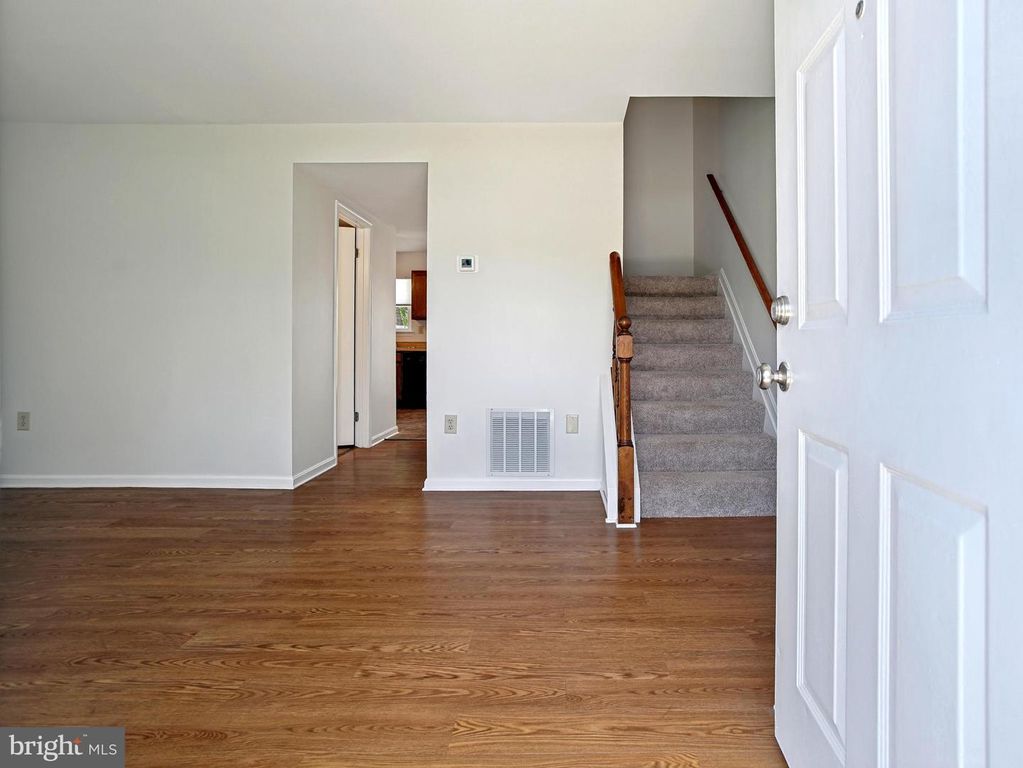 Image 2 of property listing at 3932 NORTHGATE PL, Waldorf, MD 20602