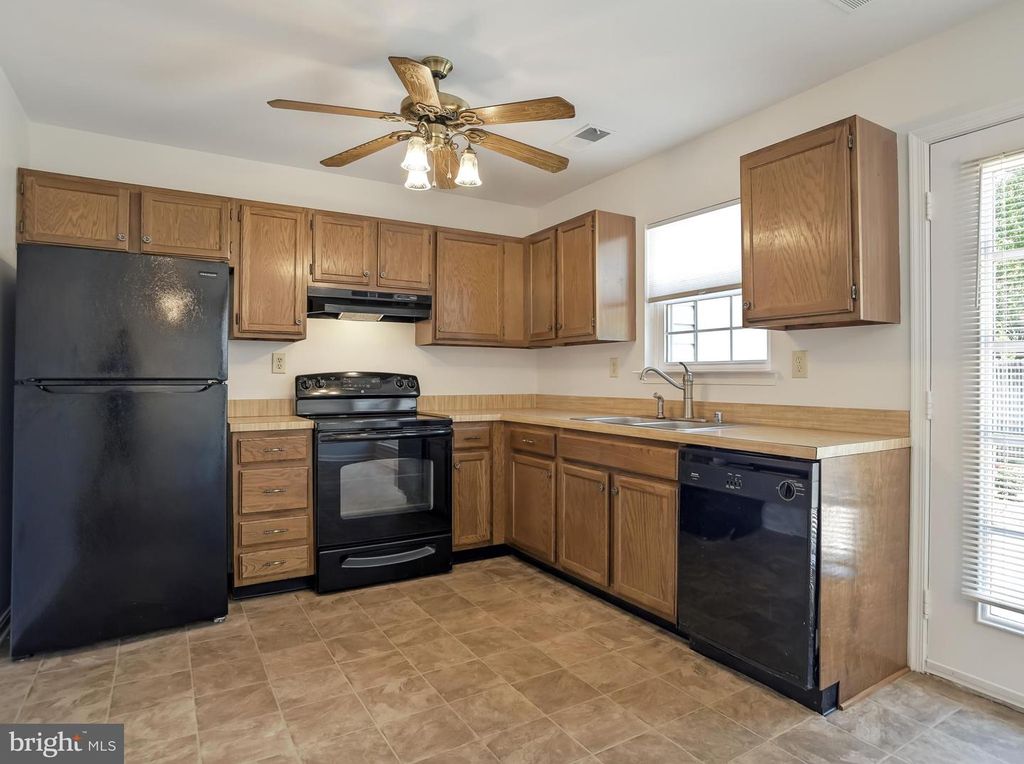 Image 7 of property listing at 3932 NORTHGATE PL, Waldorf, MD 20602